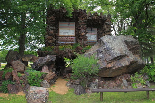 Patriotic Shrine completed in 1958